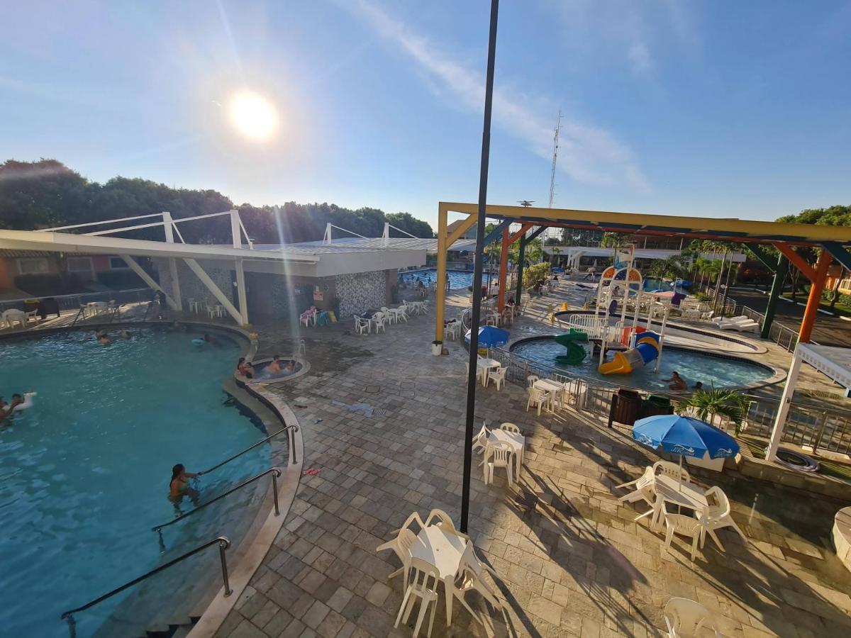 Hotel Diroma Fiori - Parque Aquatico E Muitas Piscinasカルダス・ノバス エクステリア 写真